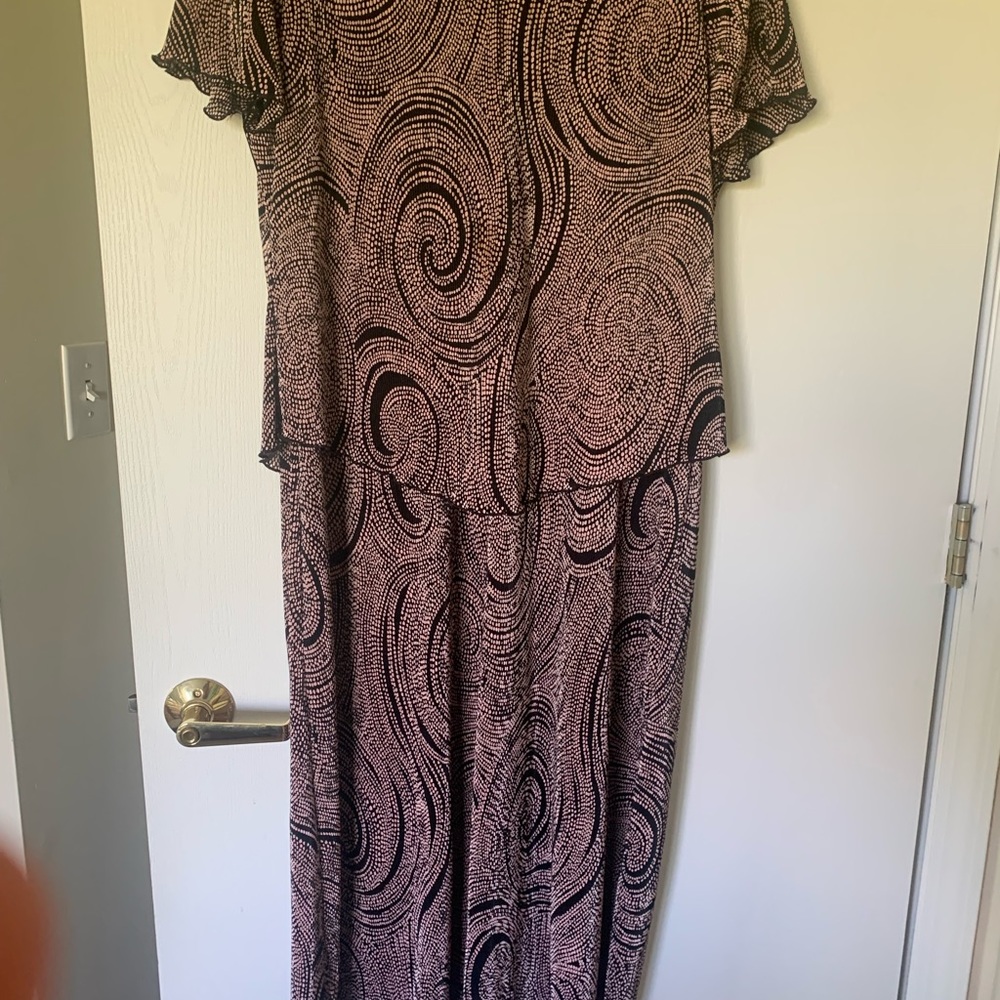 Dress - Picture 4 of 4